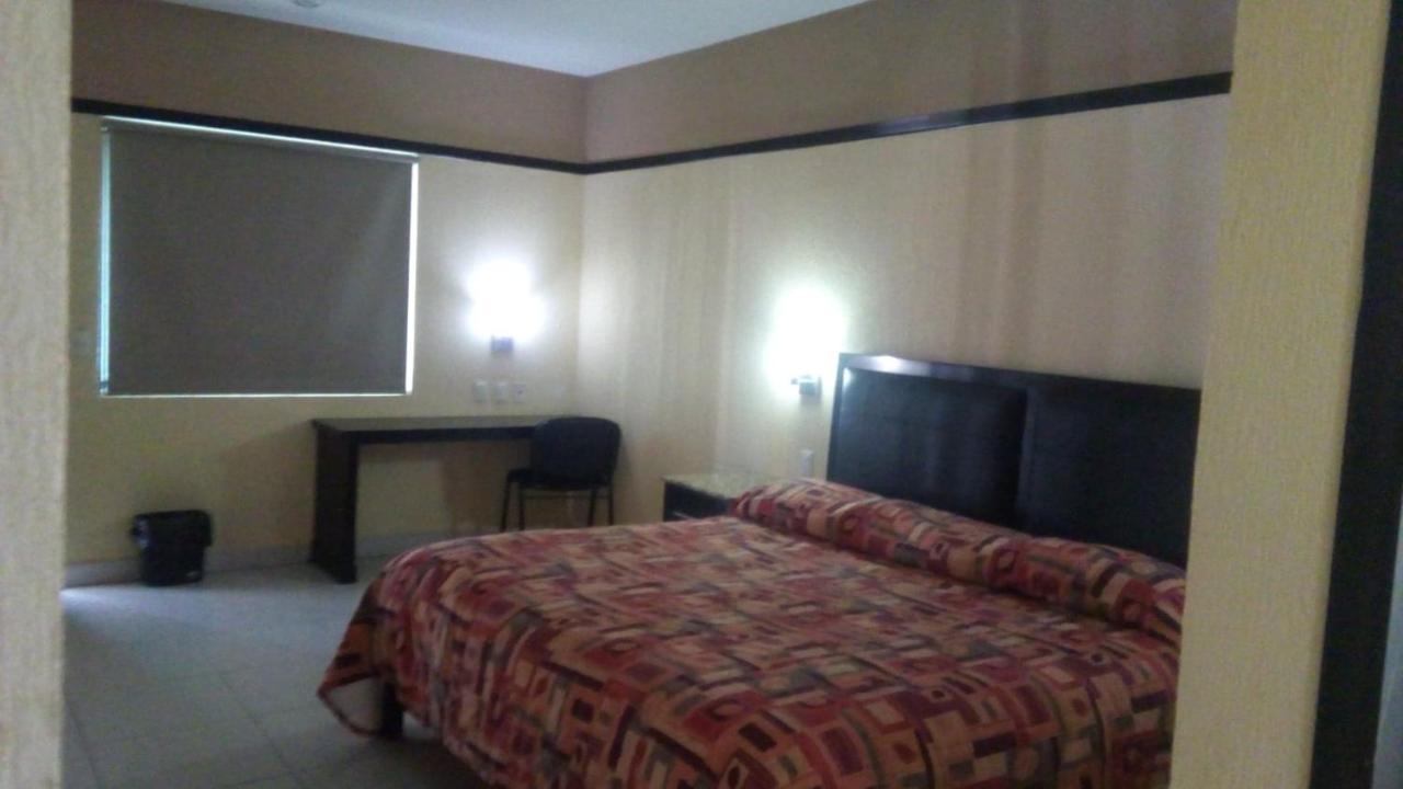 Jalyd Inn Irapuato Exterior photo